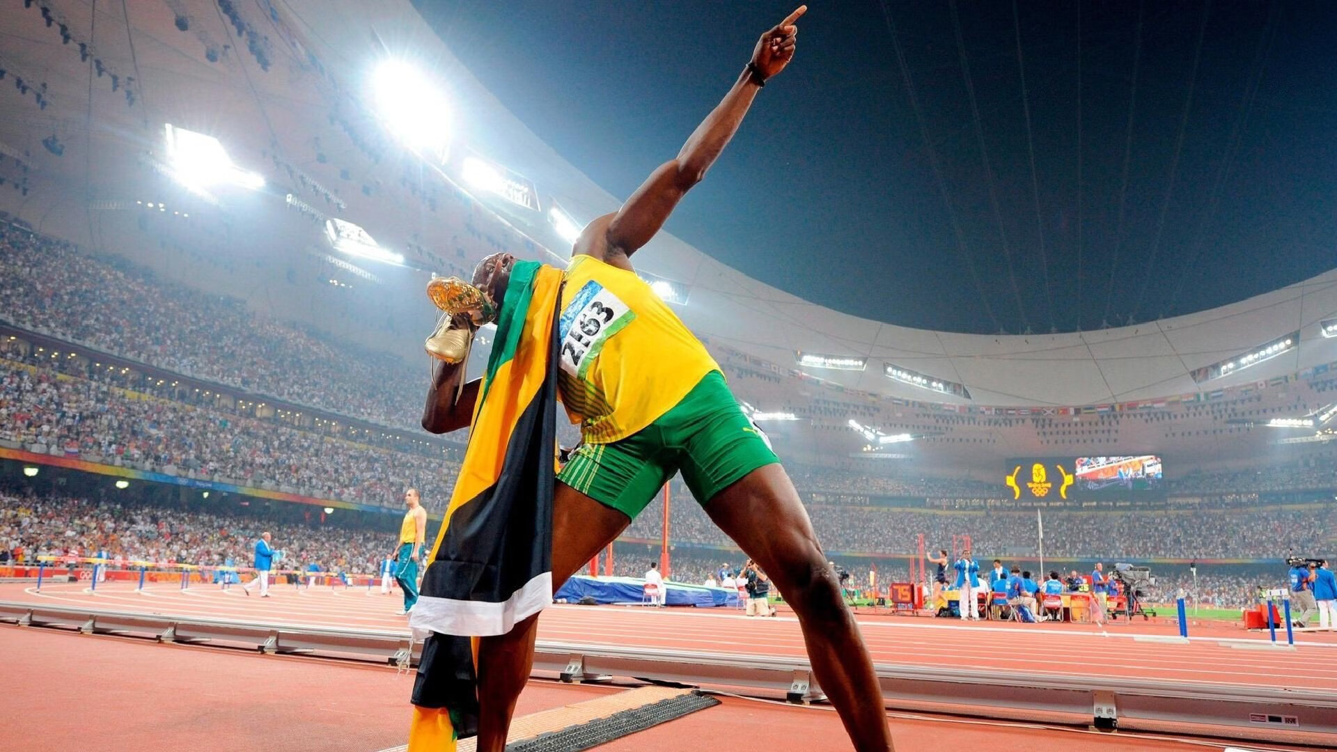 阿尔瓦雷斯封神之夜!欧冠决赛一人主宰,曼城新王当立